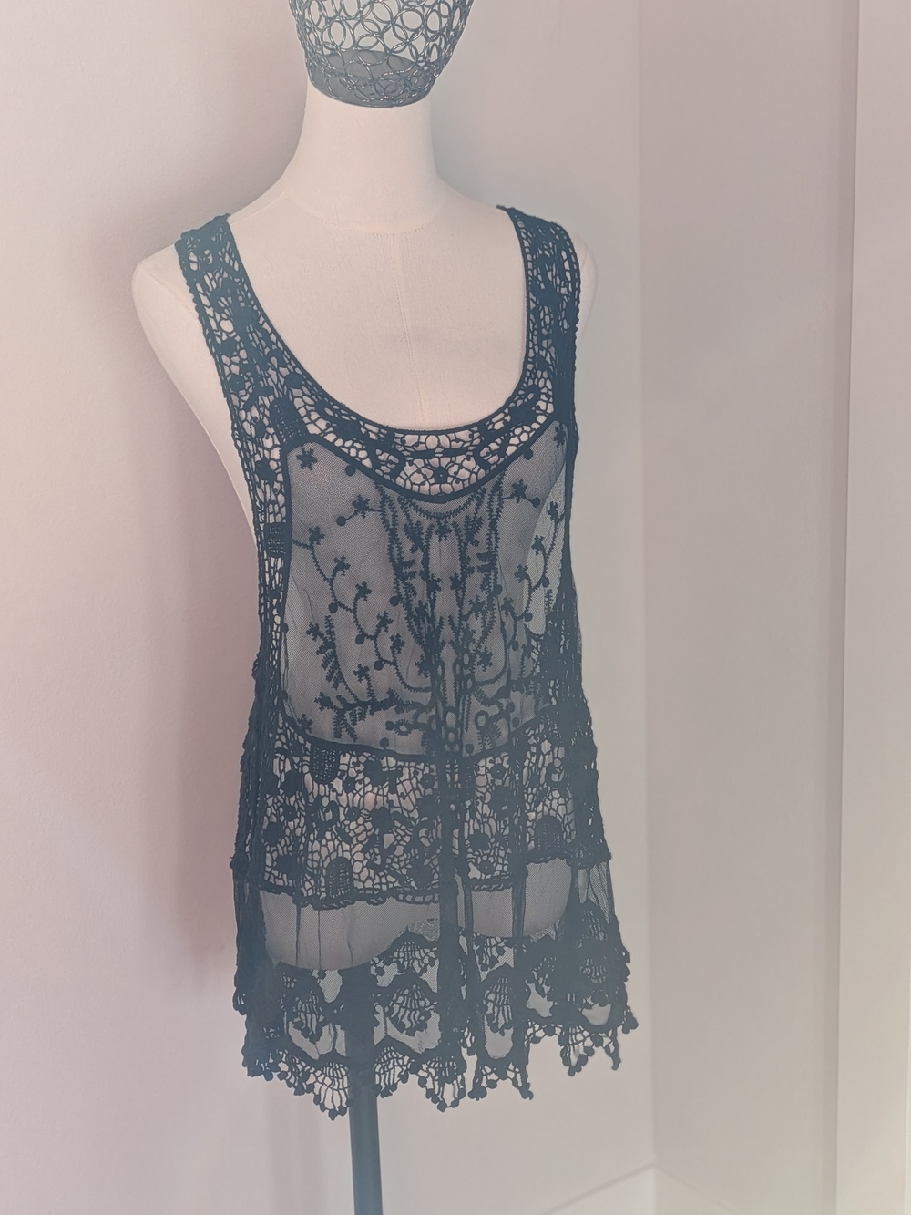 Delicate Black Lace Tank Top - Layered Crochet Detail